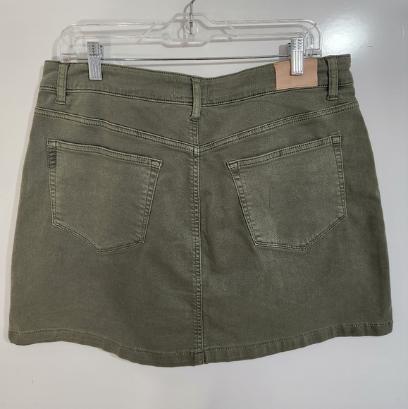 Paige Jessie Ivy Green Mini Skirt with Pockets, Size 31 - Picture 3 of 7